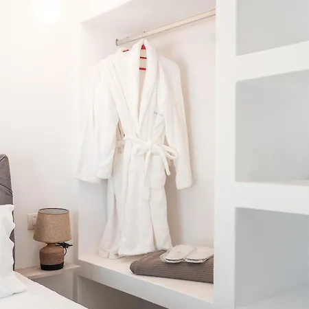 Villa Punta Mare 1 *